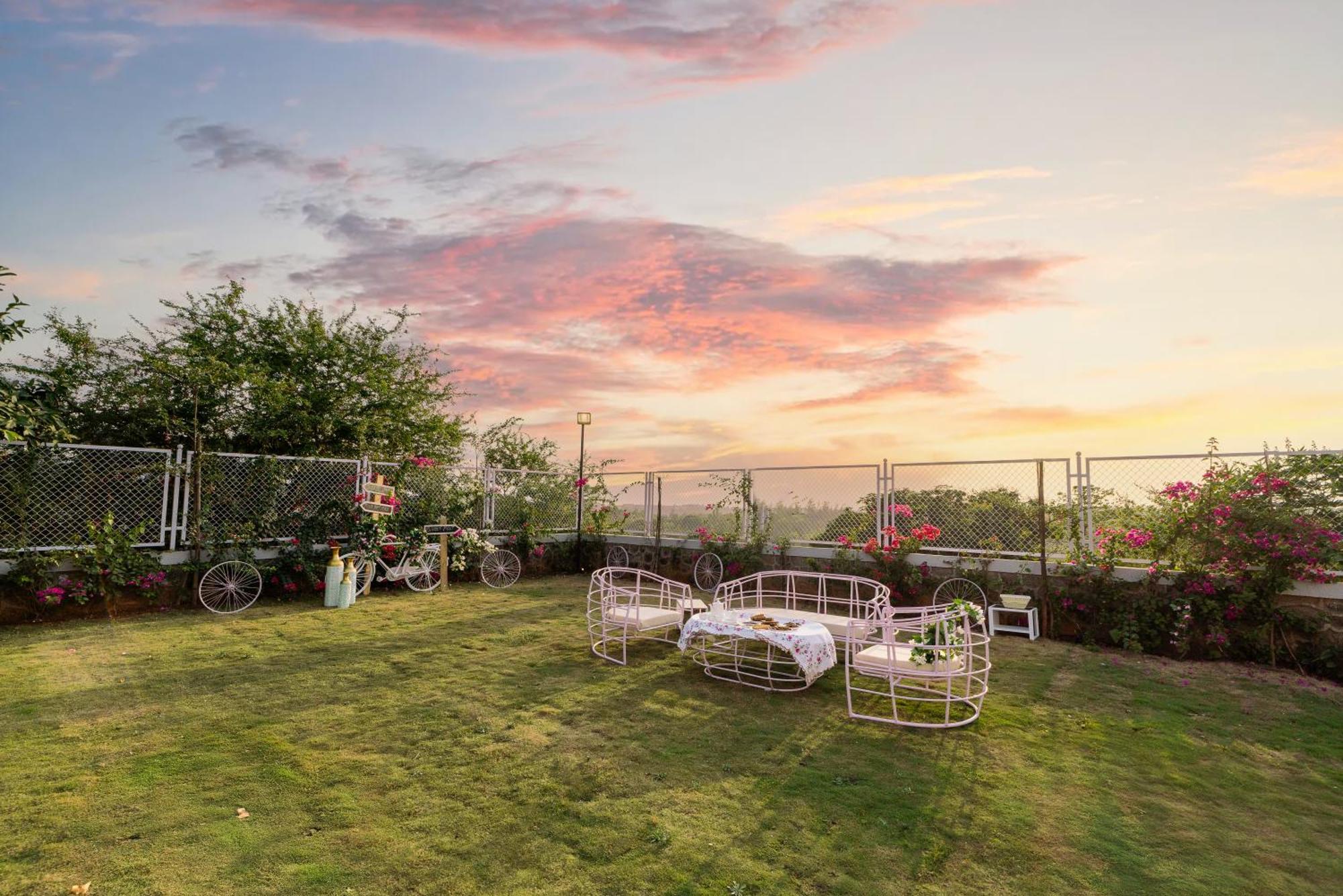 Ekostay Luxe - Casa Noah - Paddle Court & Sunset Point Lonavala Buitenkant foto